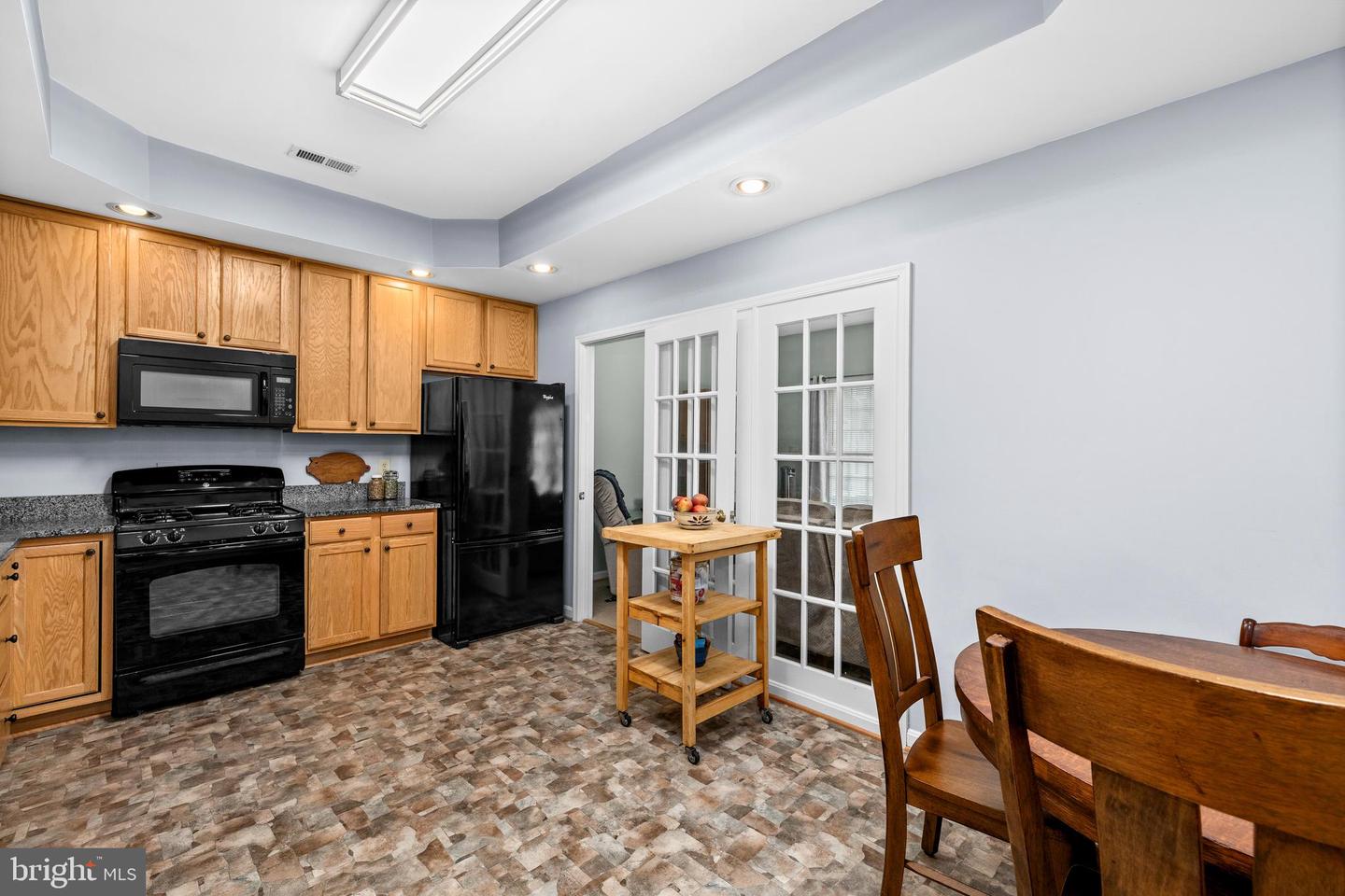 11208 Silversmith Ln Property Photo 17