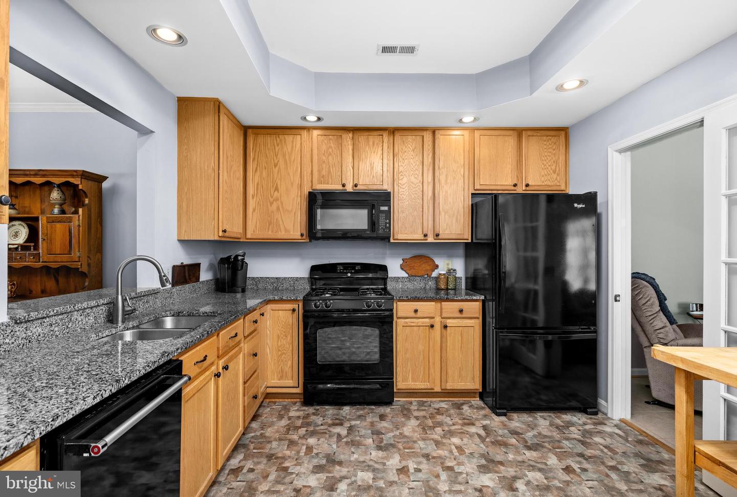 11208 Silversmith Ln Property Photo 18