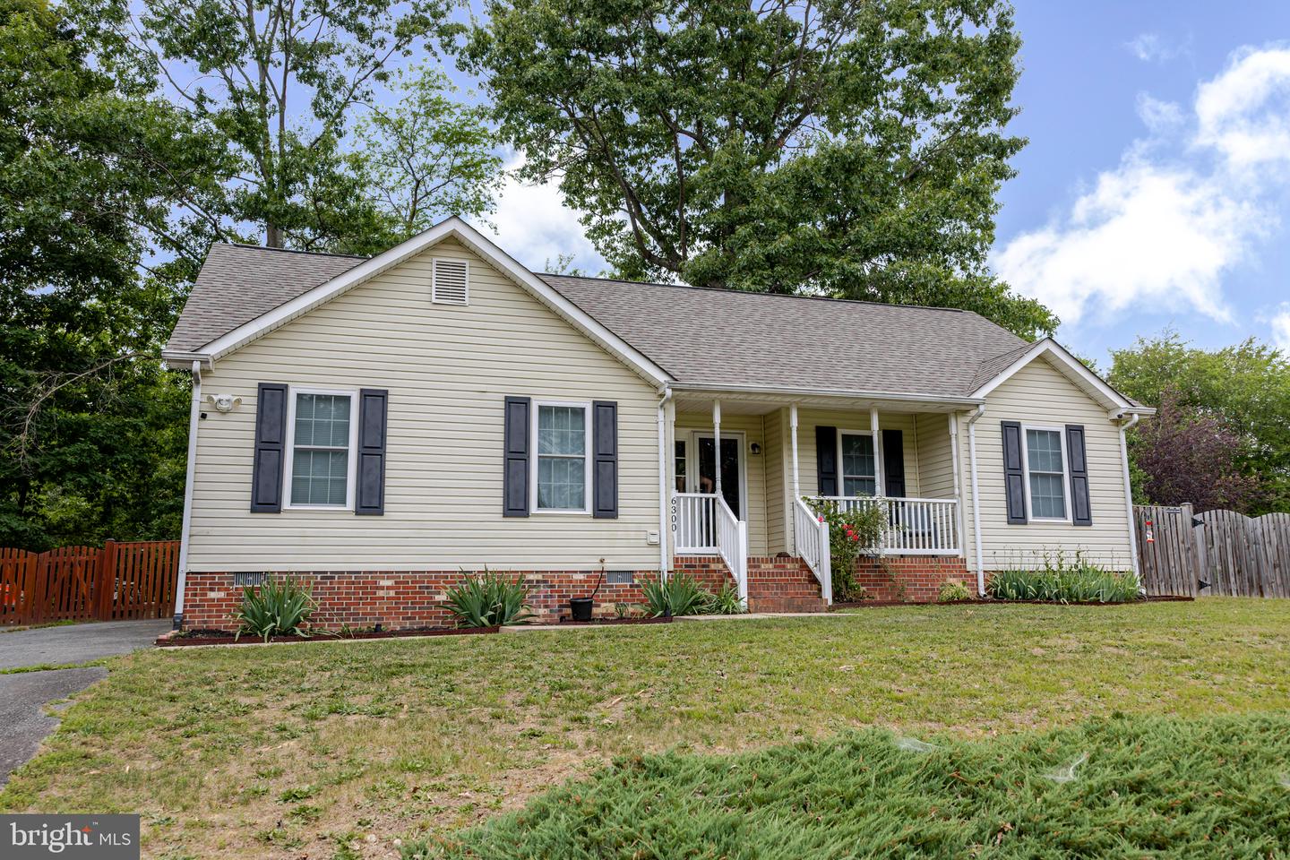 6300 Taverneer Ln Property Photo 1