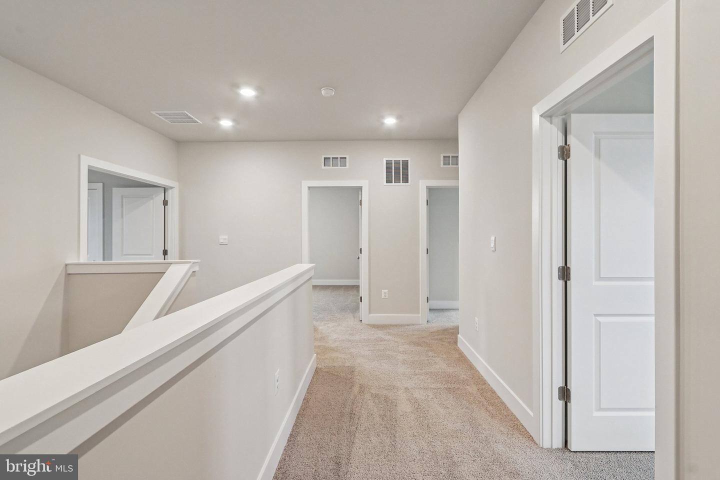 11509 Chalmers Ln Property Photo 32