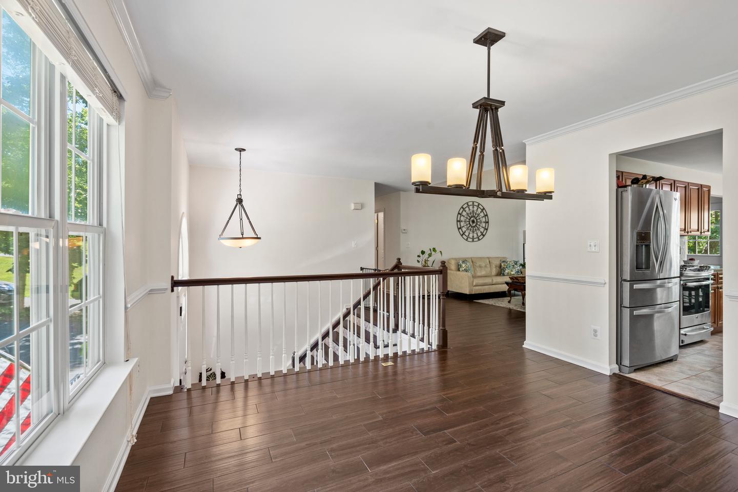 12816 Garrison Ln Property Photo 16