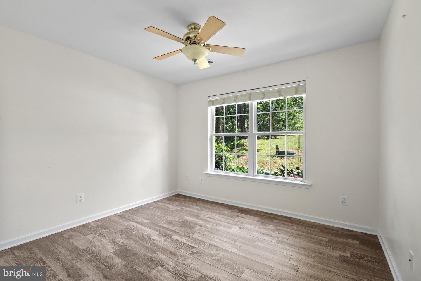 12816 Garrison Ln Property Photo 21