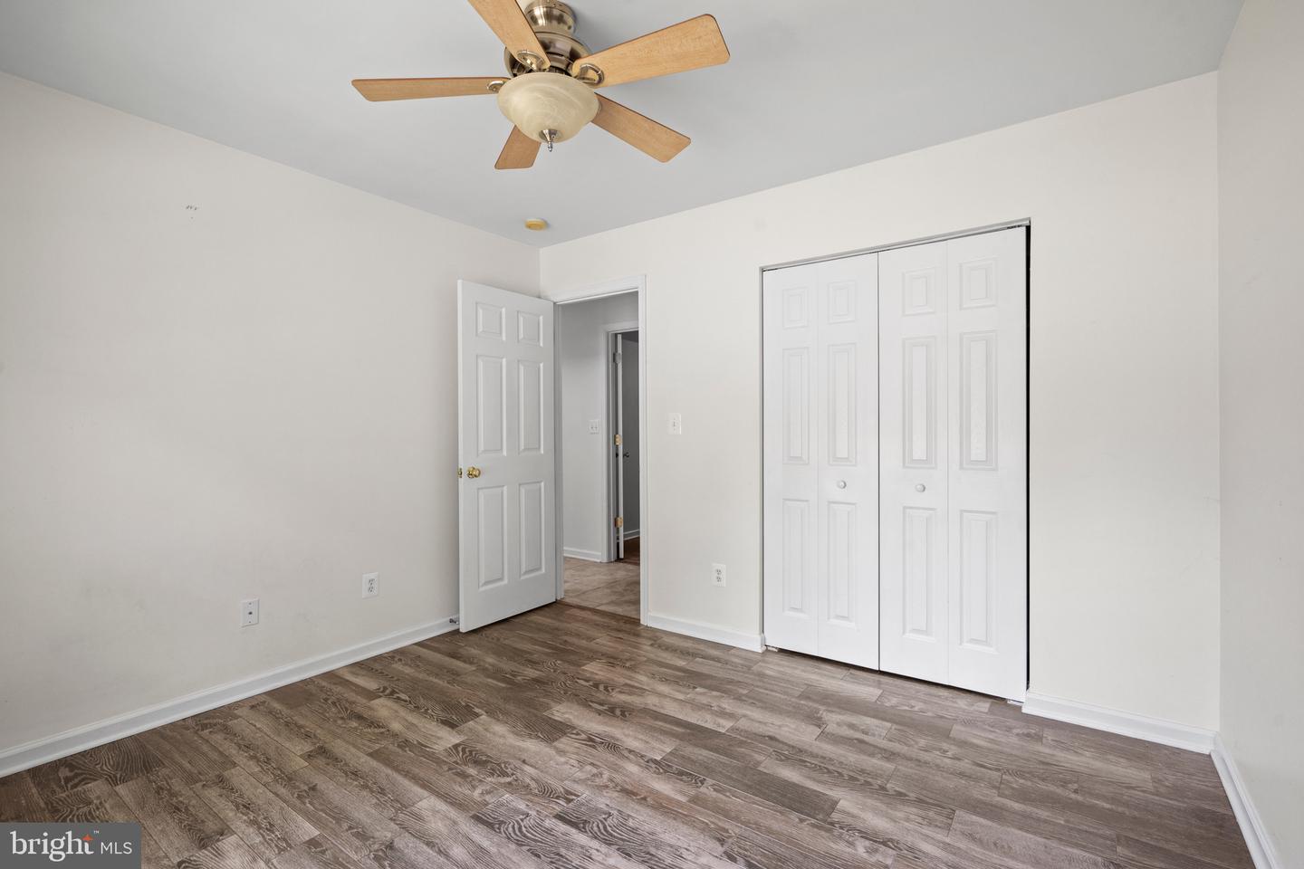 12816 Garrison Ln Property Photo 22