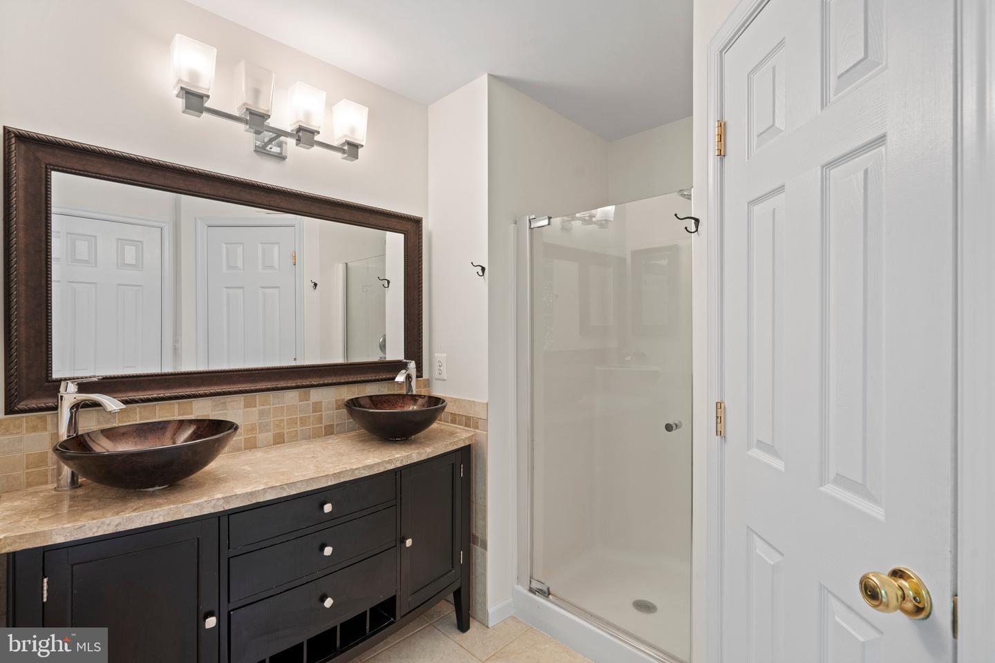 12816 Garrison Ln Property Photo 23