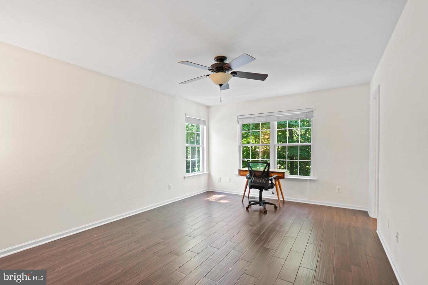12816 Garrison Ln Property Photo 27