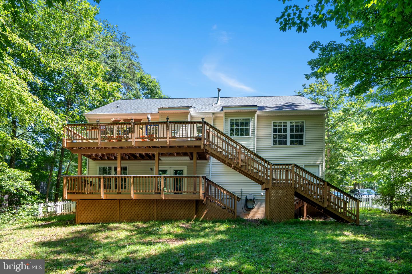 12816 Garrison Ln Property Photo 34
