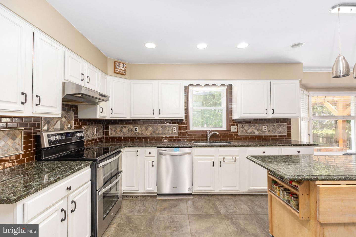 6313 Sweetbriar Dr Property Photo 24