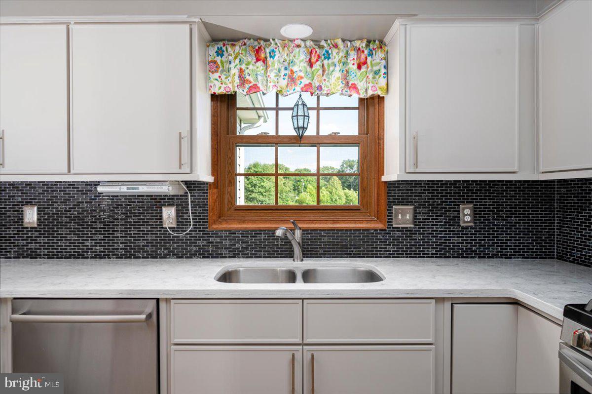 10624 Heather Greens Cir Property Photo 30