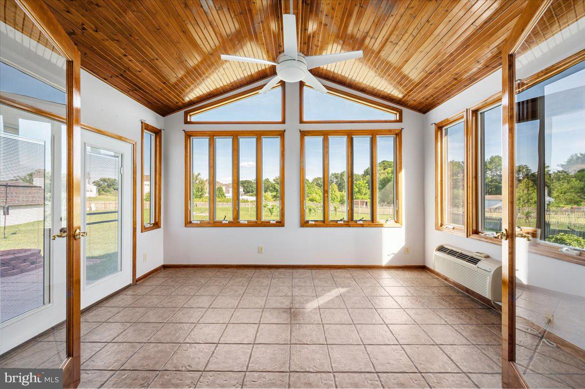 10624 Heather Greens Cir Property Photo 35