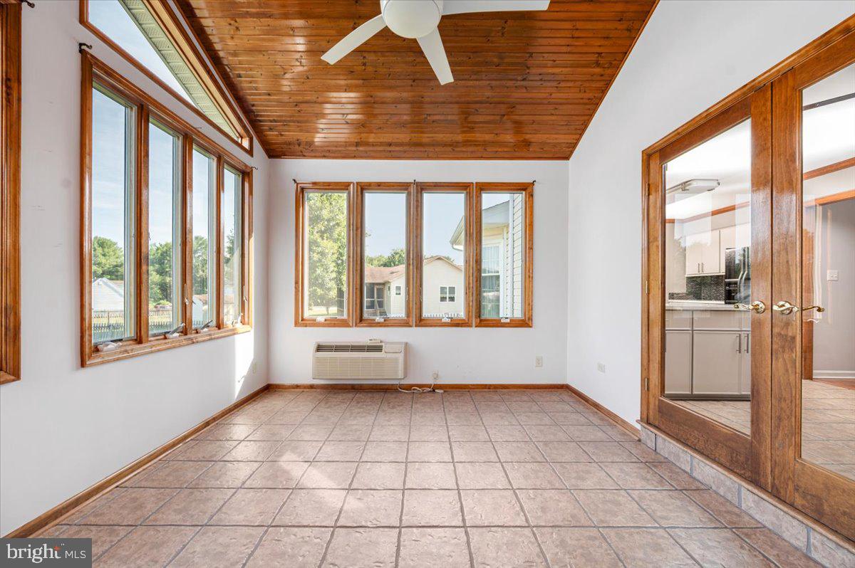 10624 Heather Greens Cir Property Photo 36