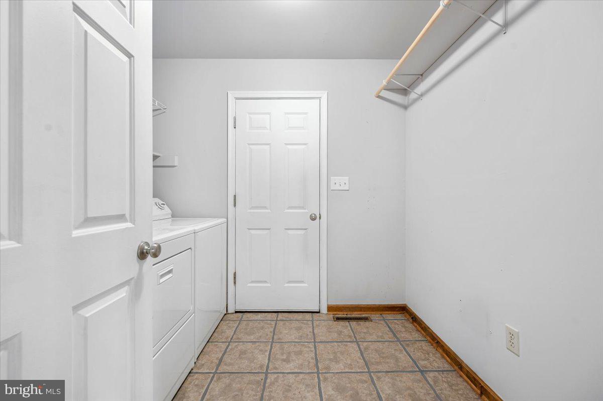 10624 Heather Greens Cir Property Photo 43