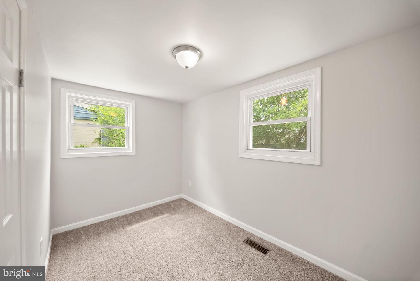 123 Southgate Ave Property Photo 14