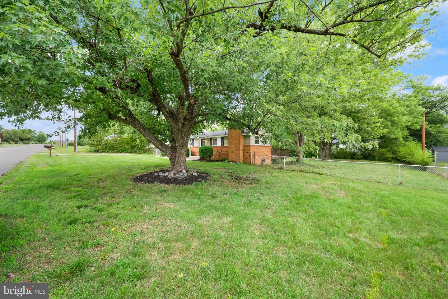 123 Southgate Ave Property Photo 38