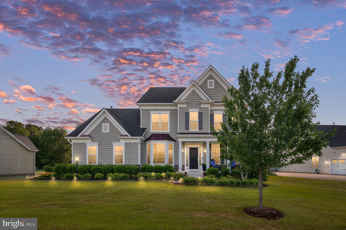 8626 WHITE FOX CIR