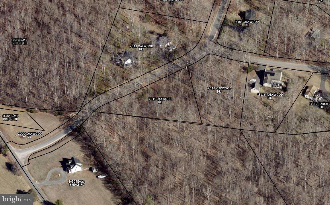 7015 Oakwood Dr Property Photo 1