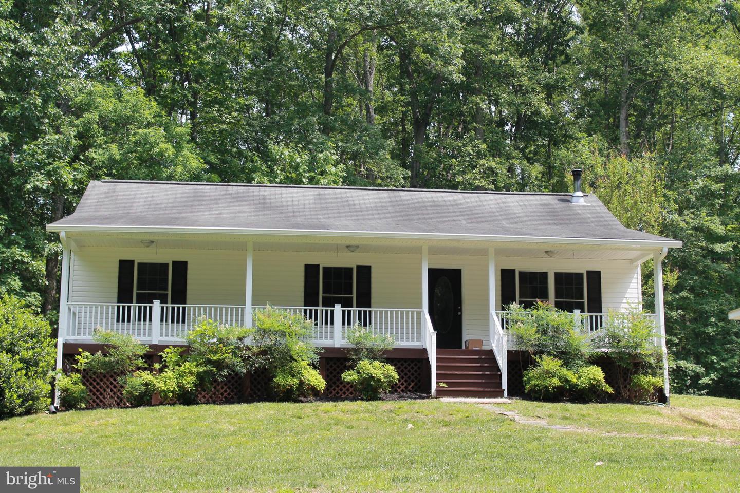 8531 LIVINGSTON CT Property Photo 1