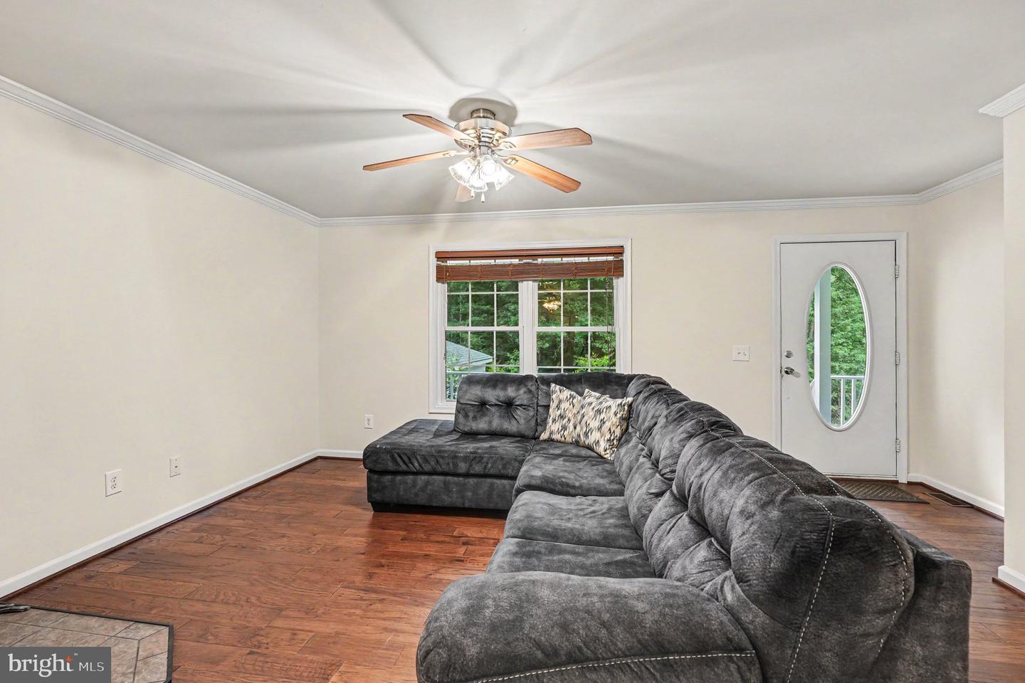 8531 Livingston Ct Property Photo 6