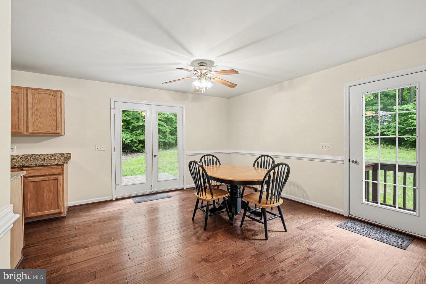 8531 Livingston Ct Property Photo 7