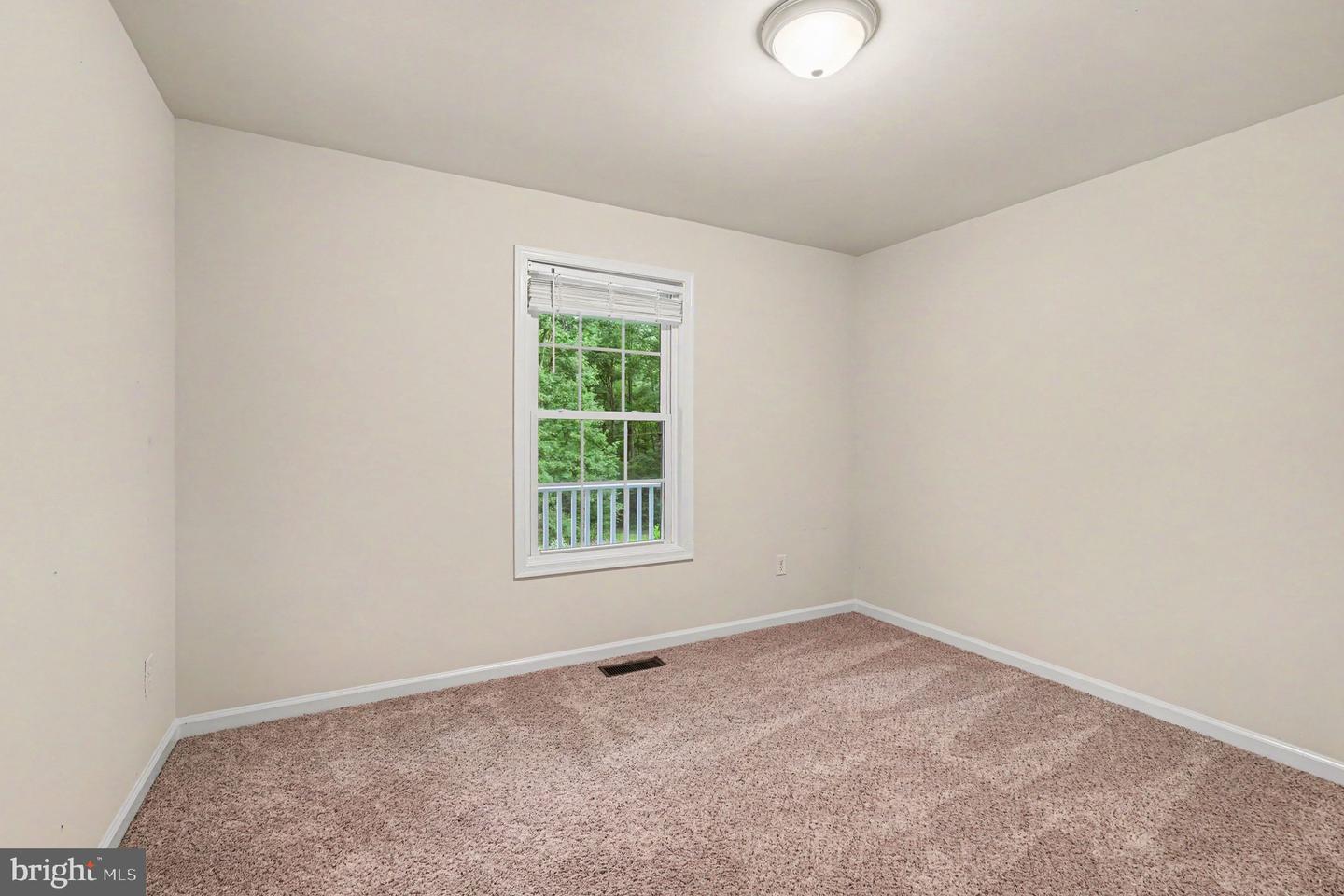 8531 Livingston Ct Property Photo 13
