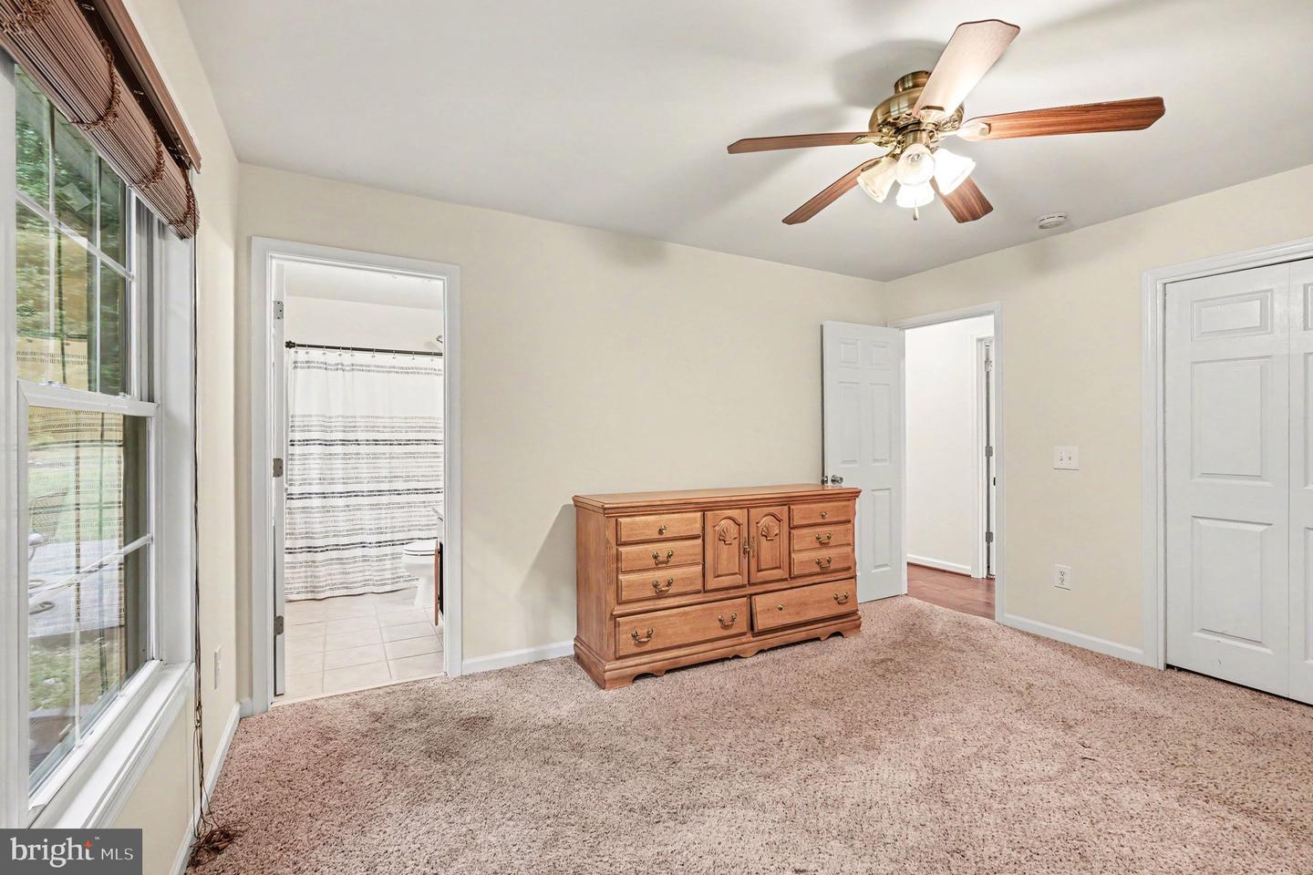 8531 Livingston Ct Property Photo 15