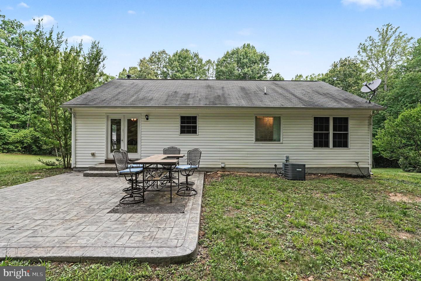 8531 Livingston Ct Property Photo 23