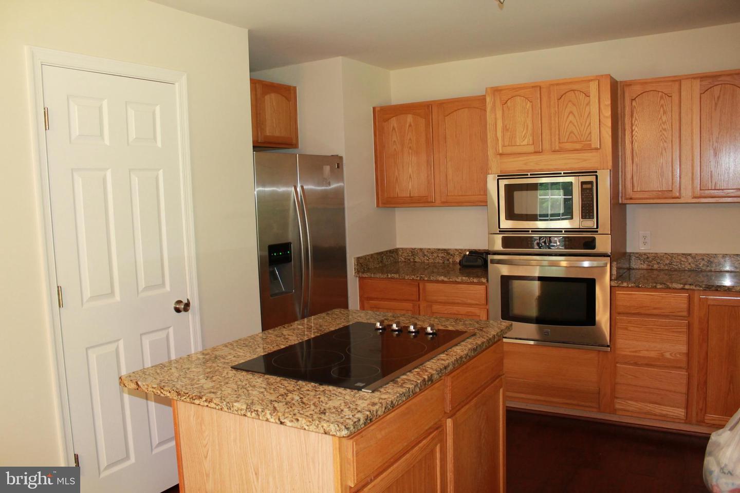 8531 Livingston Ct Property Photo 45