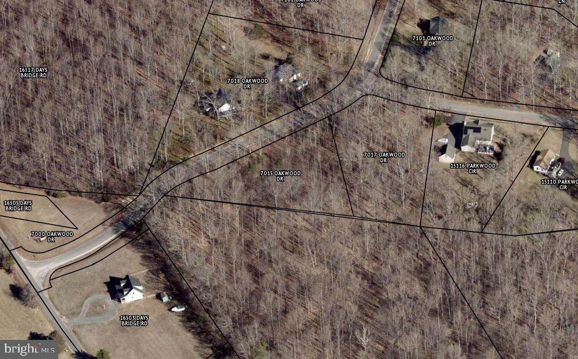 7017 Oakwood Dr Property Photo 4