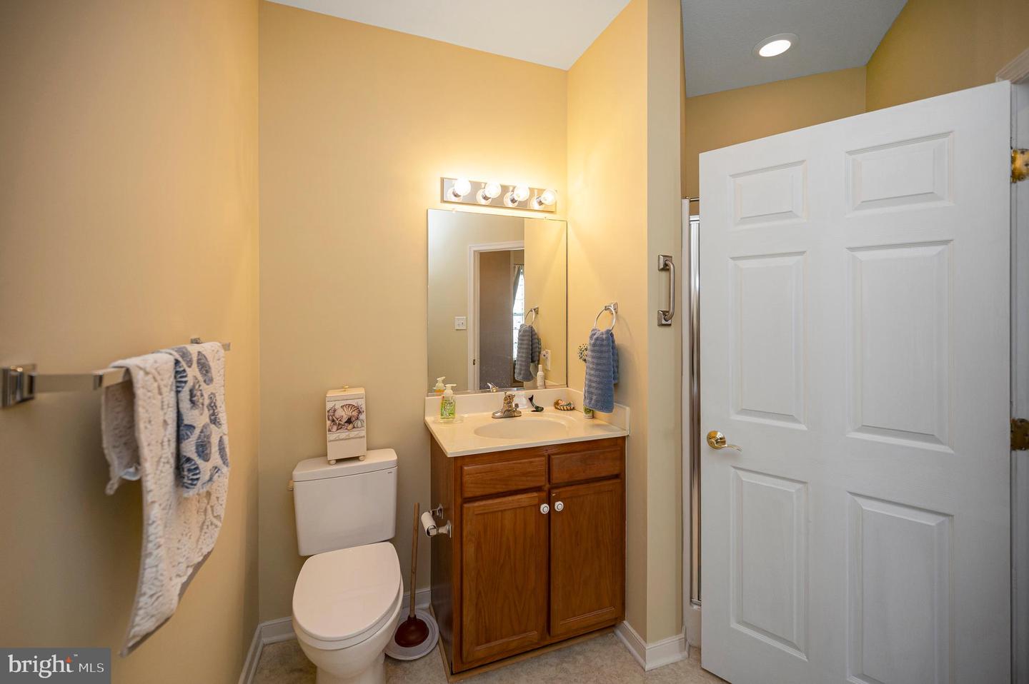 6606 Twin Cedars Ct Property Photo 10
