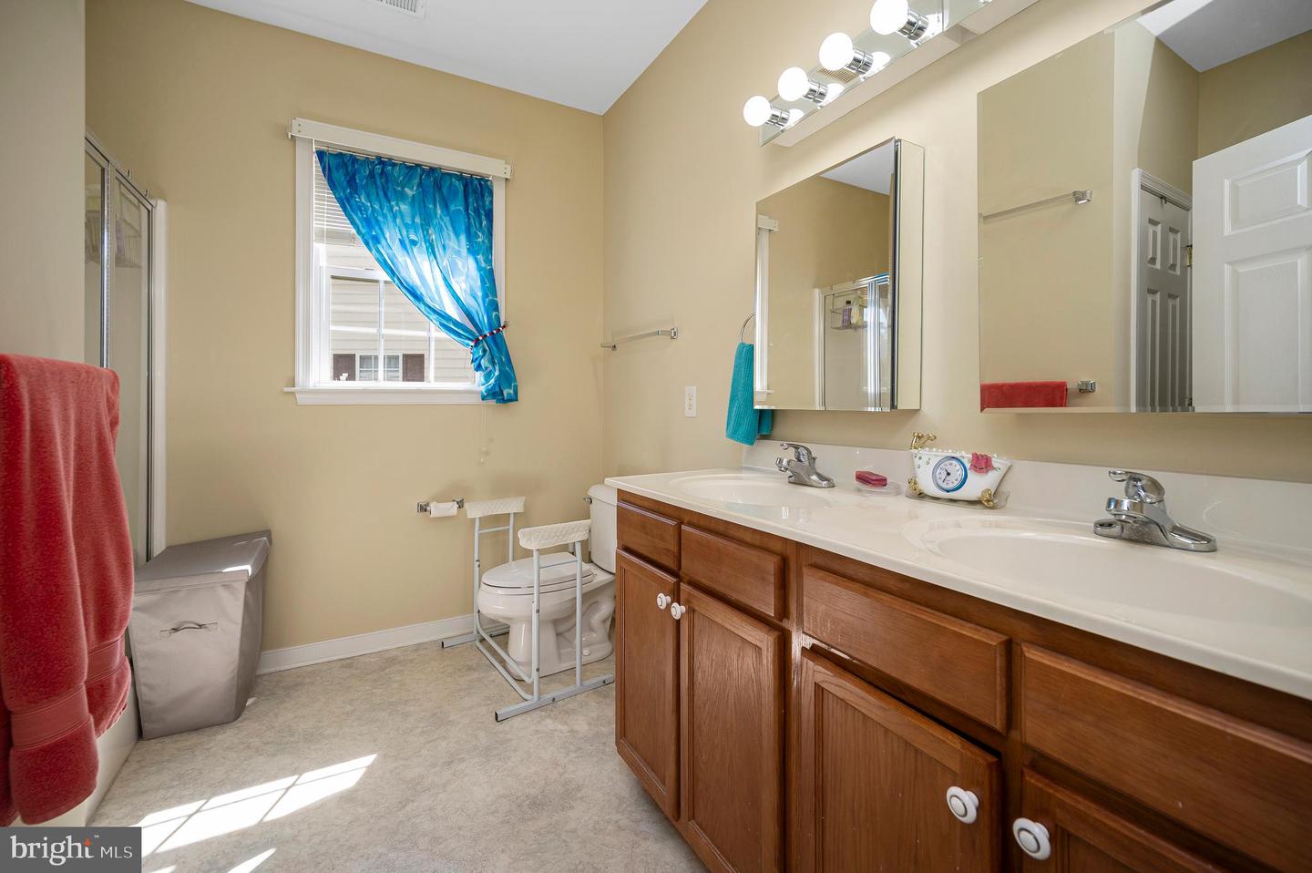 6606 Twin Cedars Ct Property Photo 24
