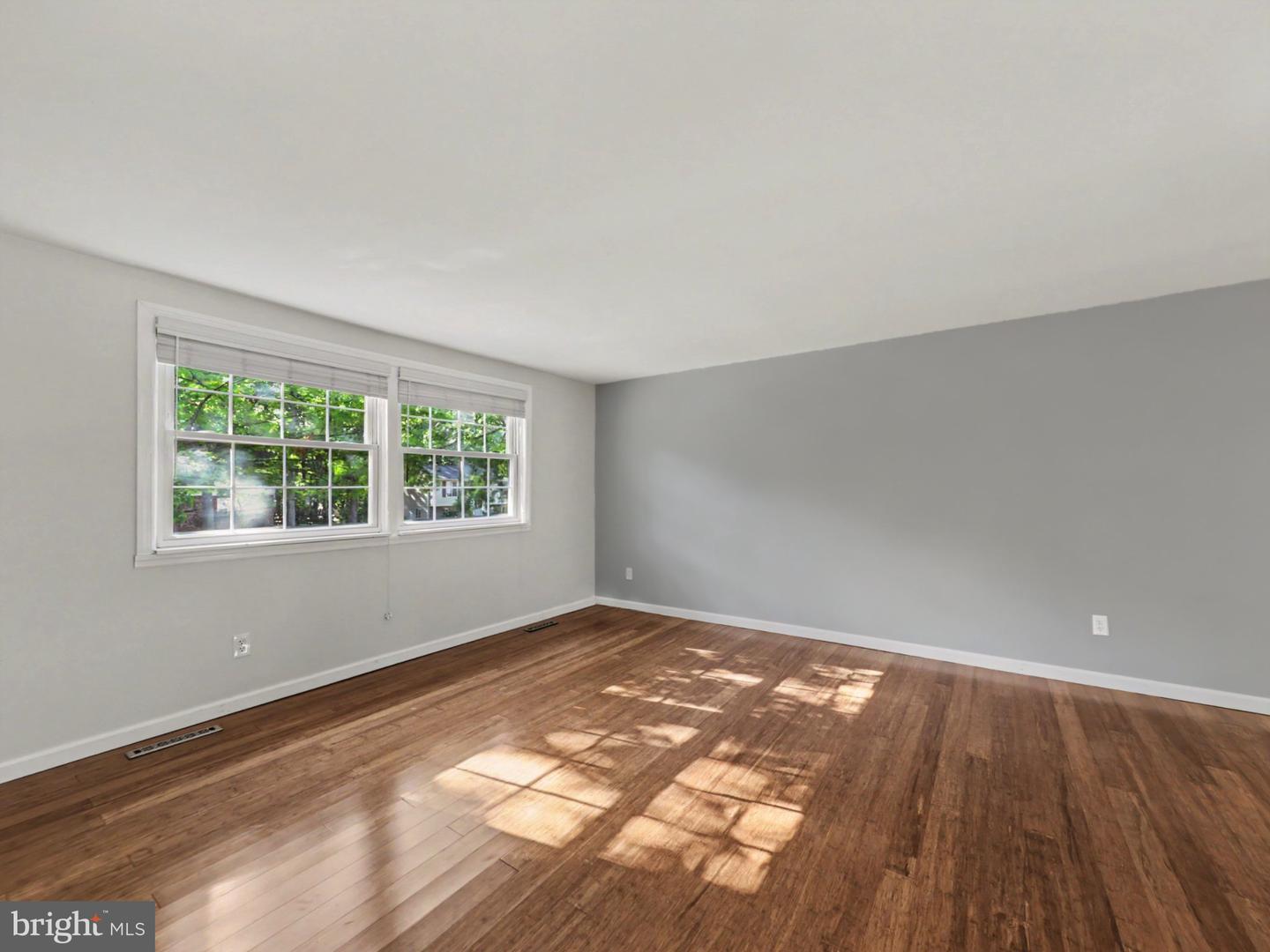 67 Devonne Dr Property Photo 2