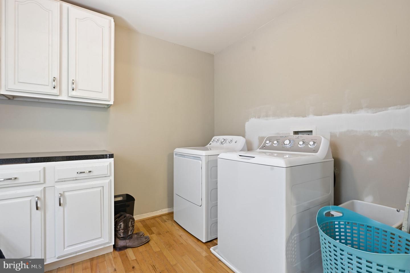 7422 Laura Ln Property Photo 27
