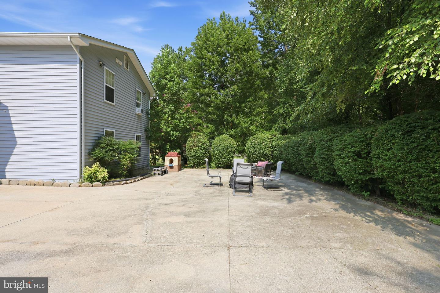 7422 Laura Ln Property Photo 32