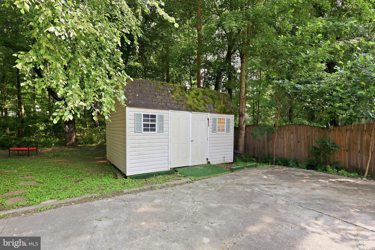 7422 Laura Ln Property Photo 33