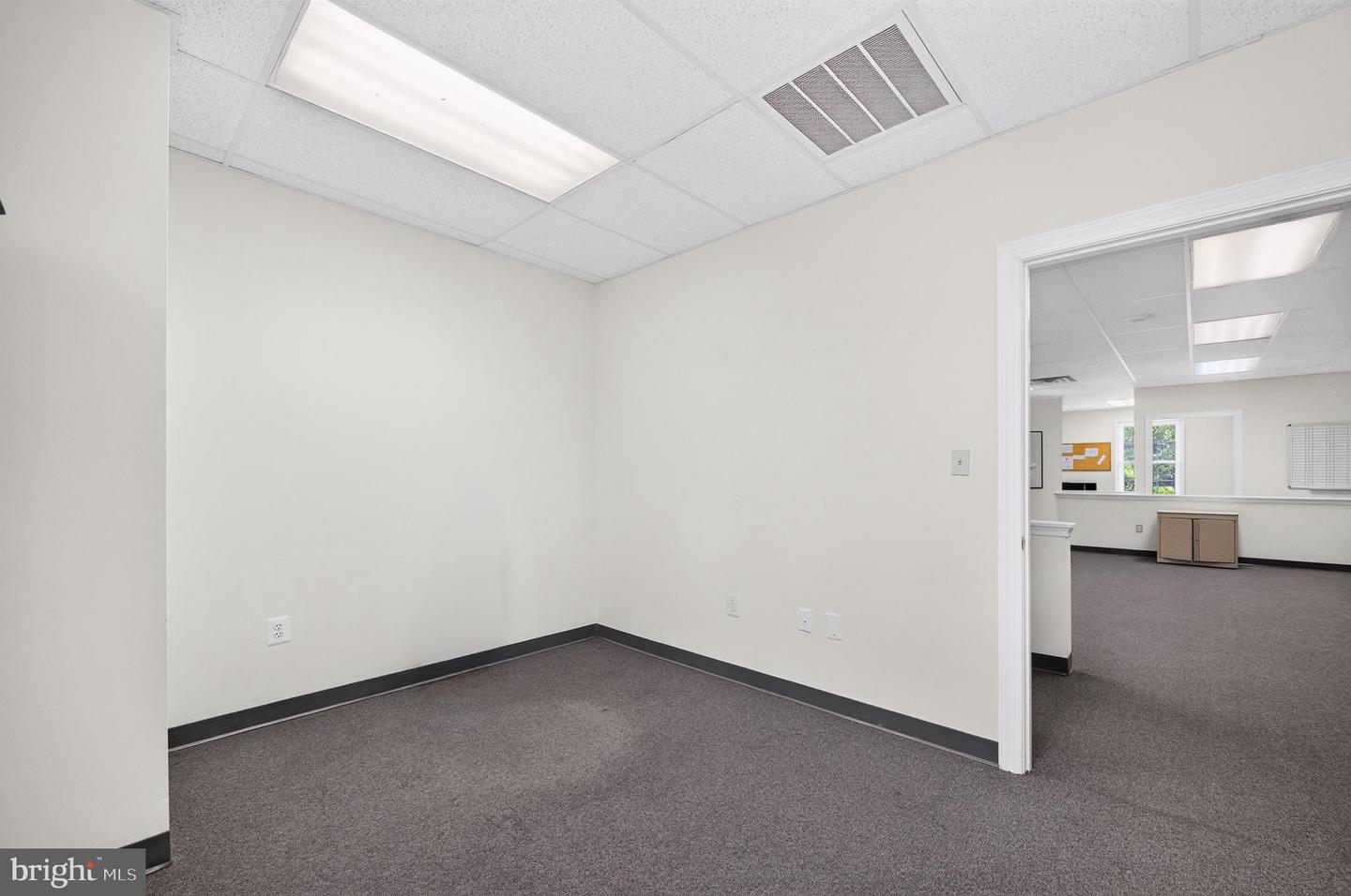 7119 Salem Fields Blvd Property Photo 18