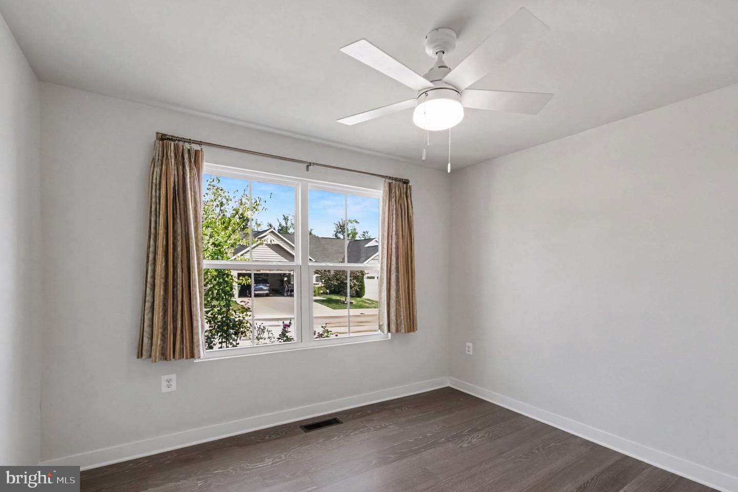 8914 Penrith Dr Property Photo 15