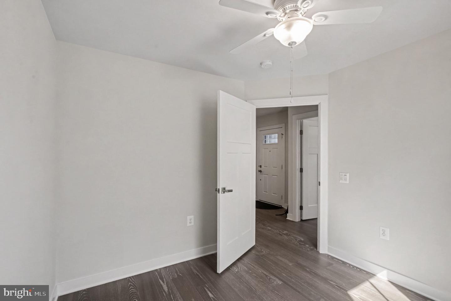 8914 Penrith Dr Property Photo 17