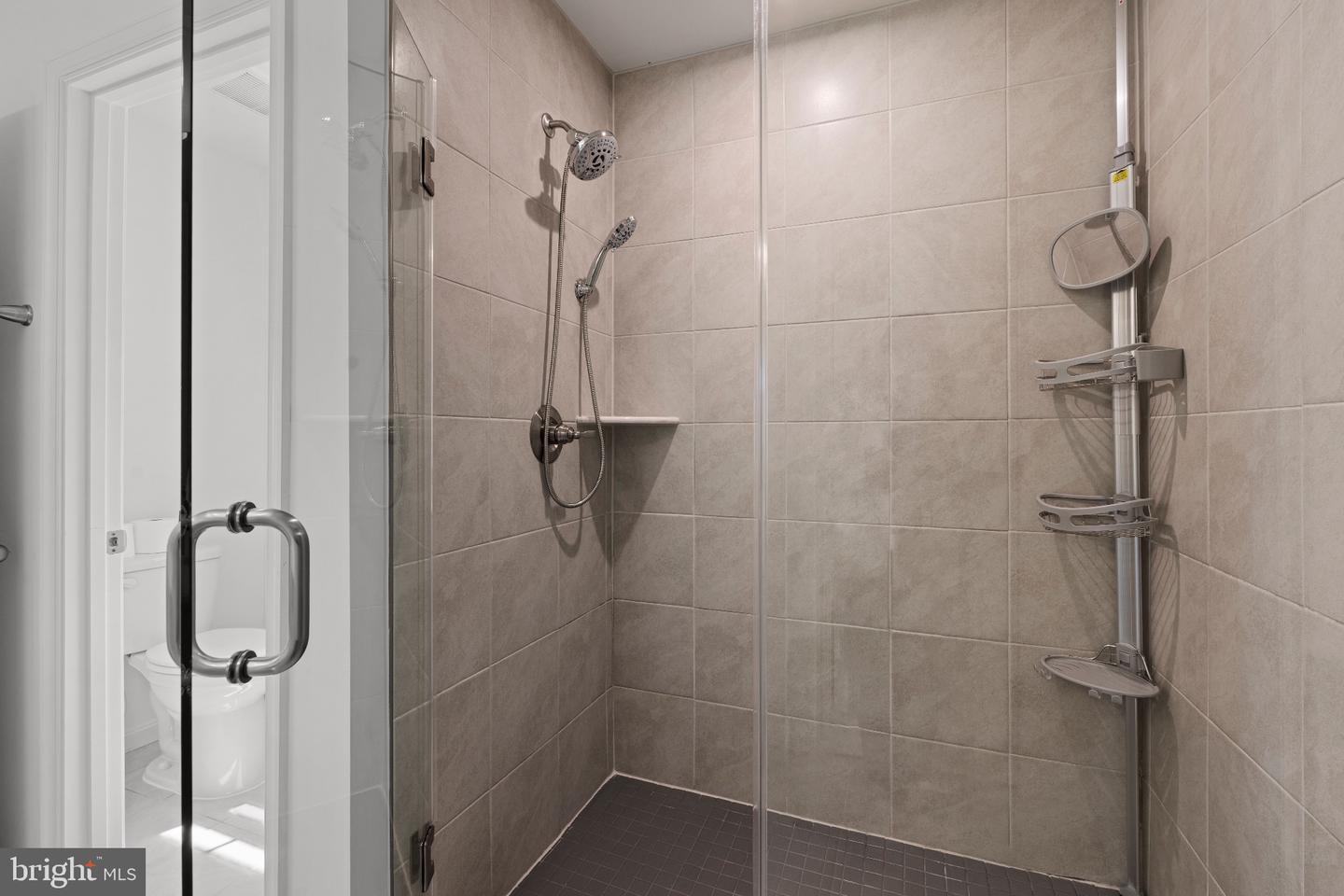 8539 Fleetwood Dr Property Photo 29