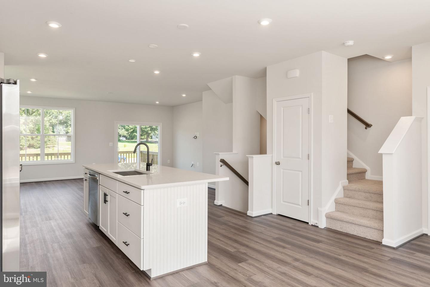 7732 Harlow Cir Property Photo 8