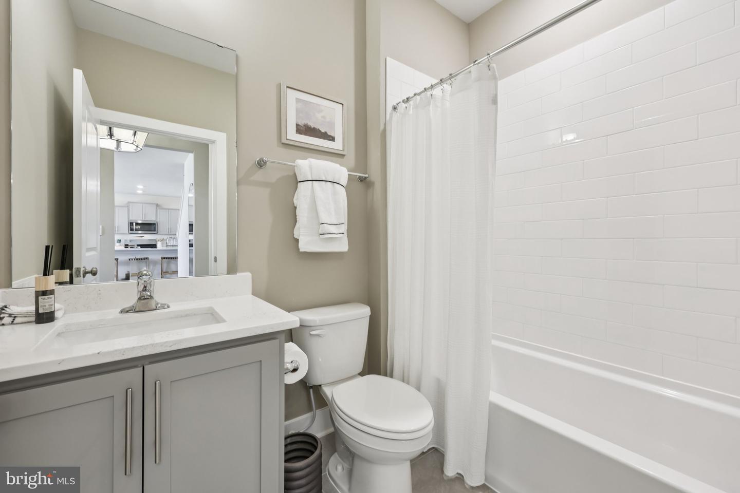 7700 Bowles Cir Property Photo 15