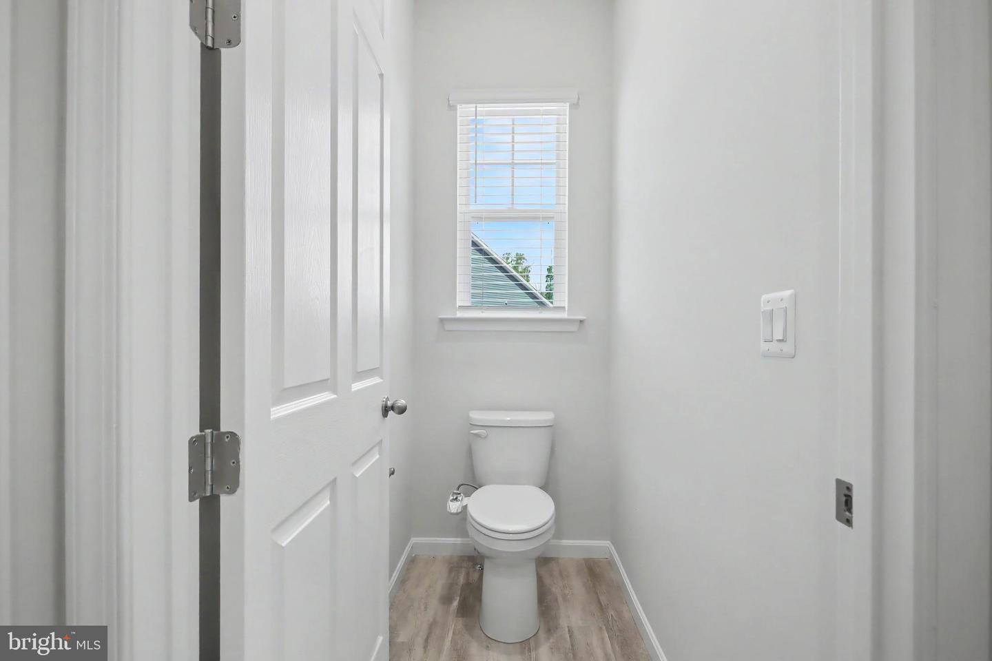 7515 Oakham Dr Property Photo 12
