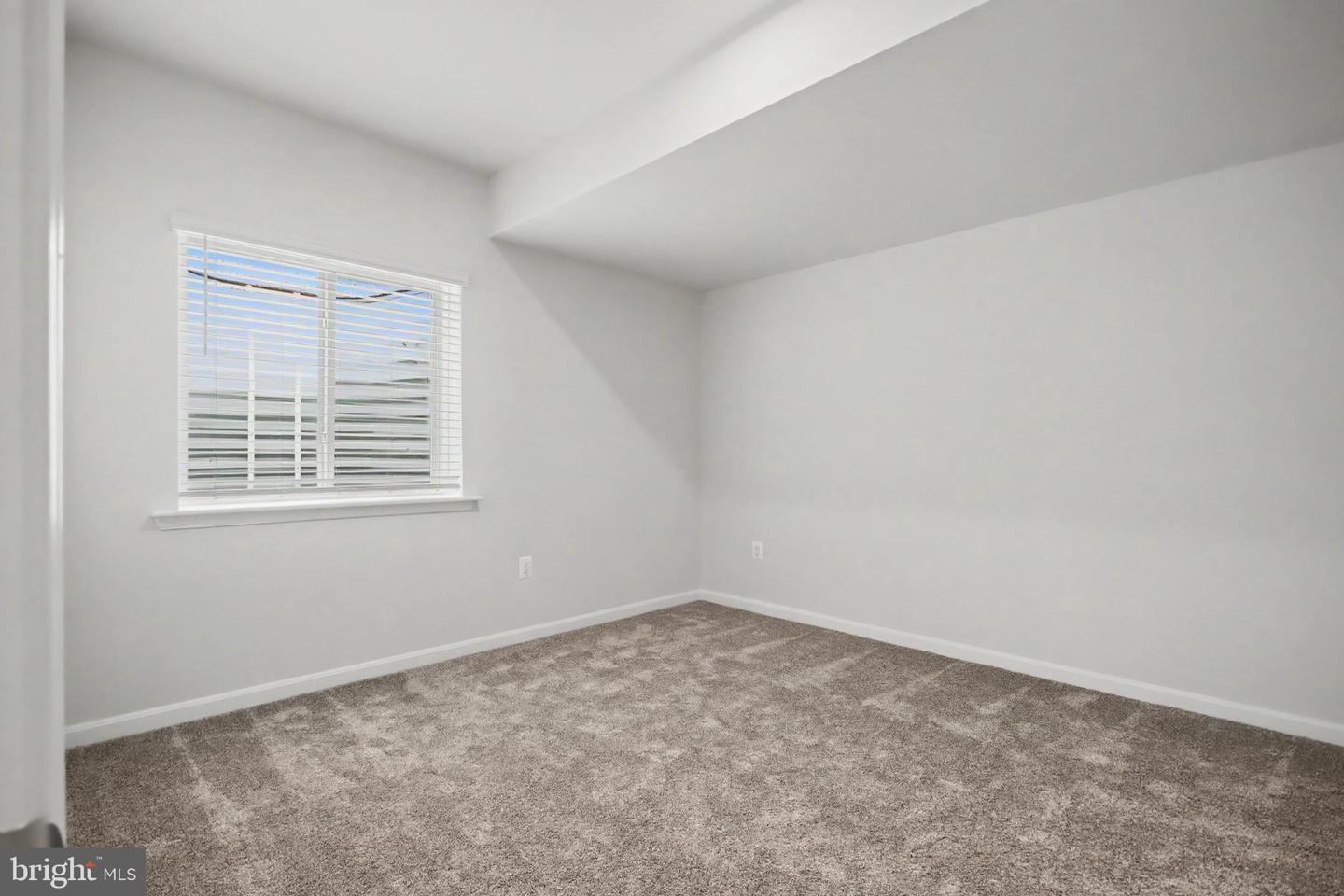 7515 Oakham Dr Property Photo 20