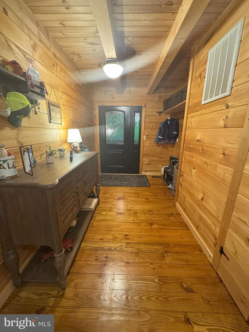 10409 Treaty Ct Property Photo 26