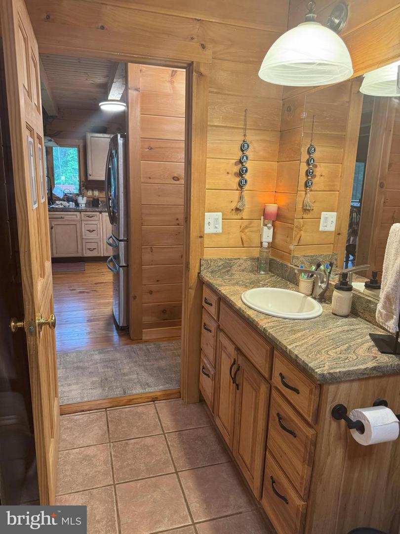 10409 Treaty Ct Property Photo 44