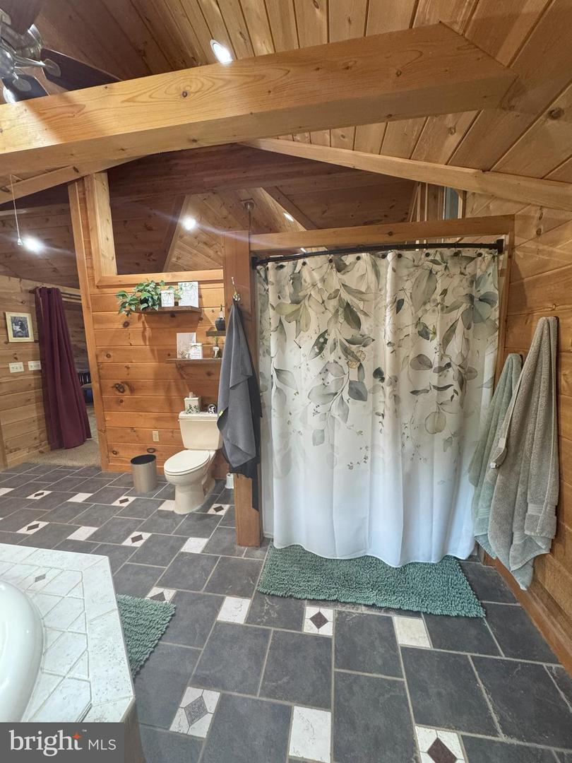 10409 Treaty Ct Property Photo 66