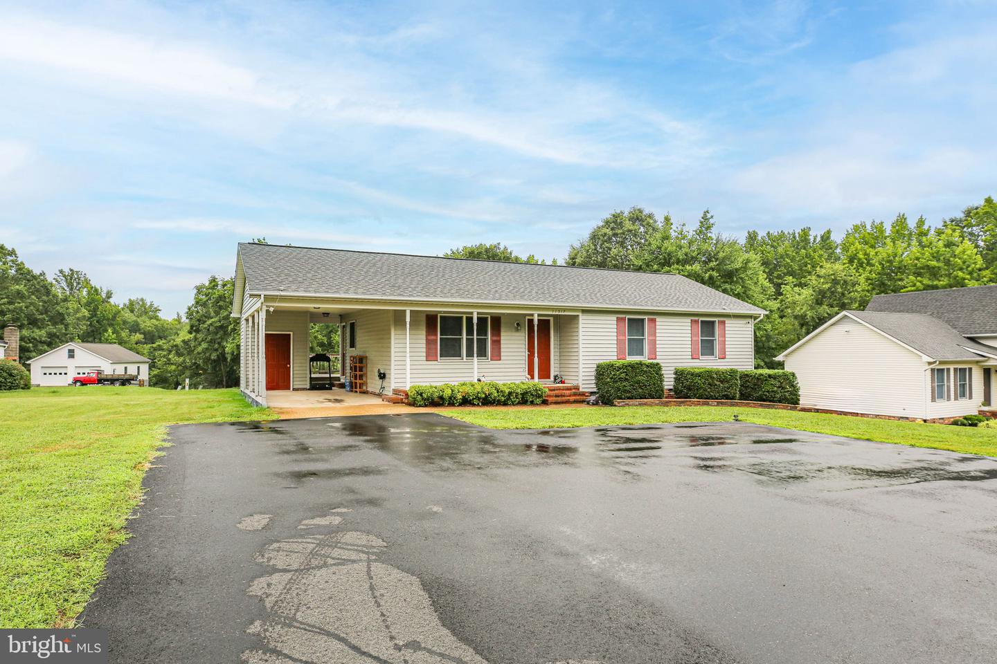 11517 Piedmont Property Photo 2