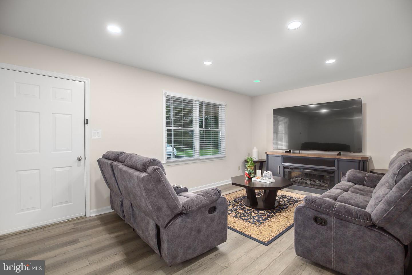 11517 Piedmont Property Photo 5