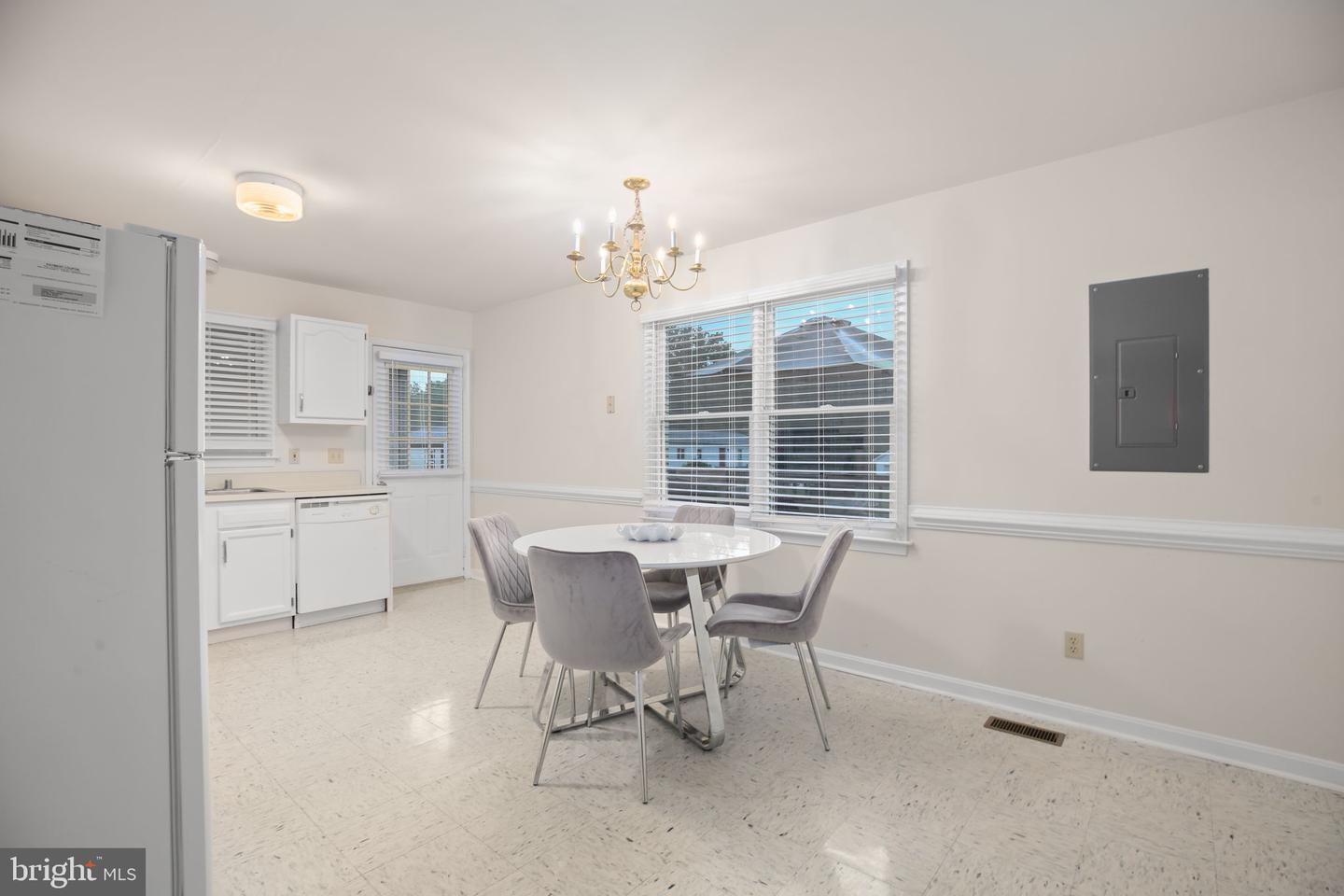 11517 Piedmont Property Photo 6