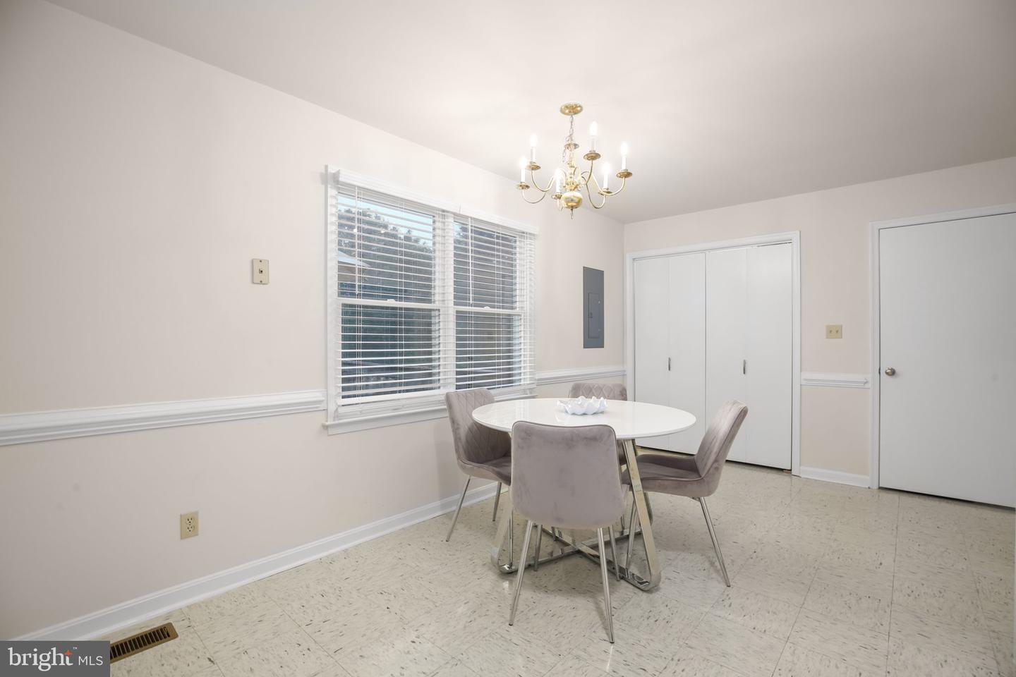11517 Piedmont Property Photo 7