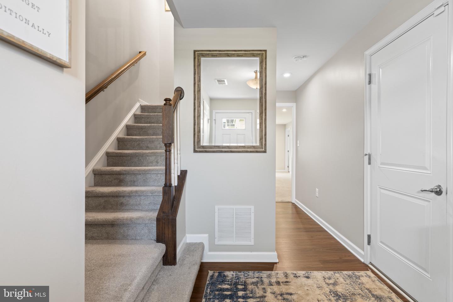 8622 Wilmore Ln Property Photo 5
