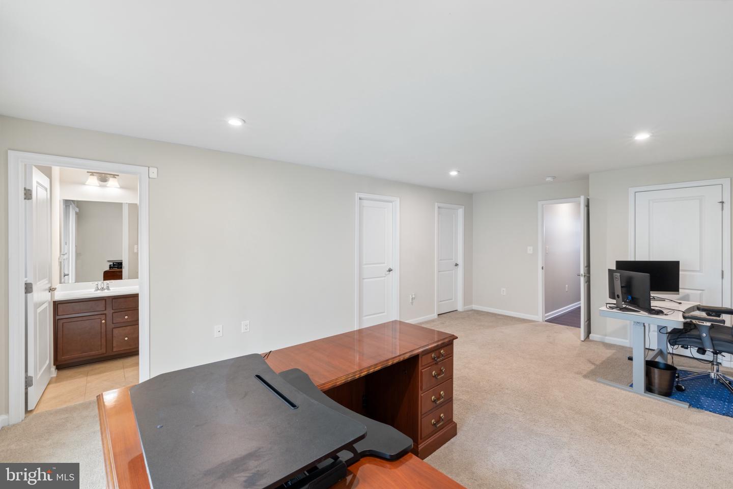 8622 Wilmore Ln Property Photo 7